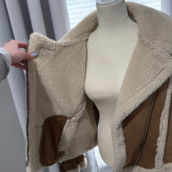 Express Jacket - Picture 3 of 4